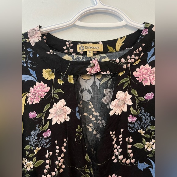 Vintage black floral pattern blouse - Picture 2 of 5